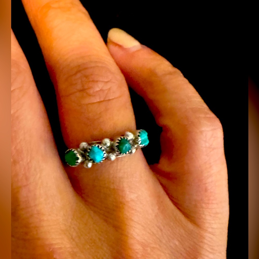 Silver terqoise stone ring
